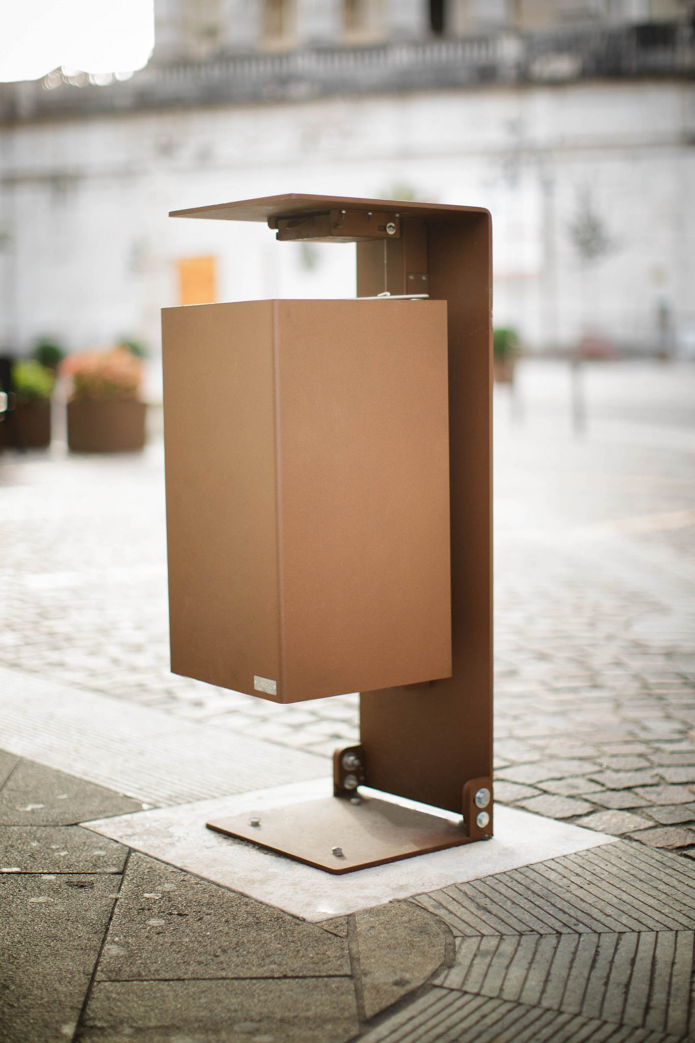 street-furniture-litter-bin-LAB23