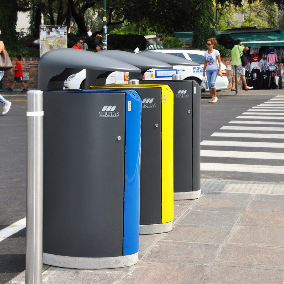 street-furniture-recycling-bin-LAB23