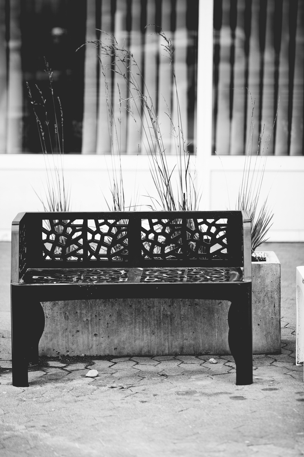 street-furniture-bench-LAB23